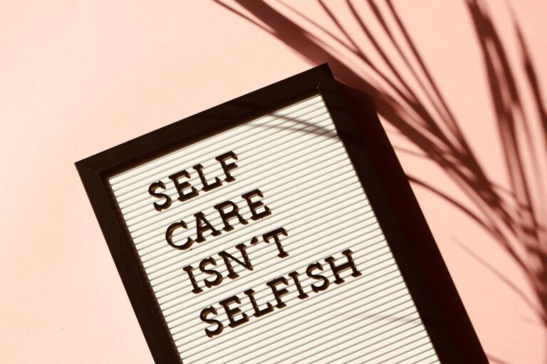 Read more about the article Signs You Should Consider Therapy: When is the Right Time to Seek Help?