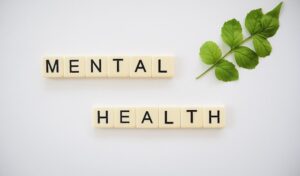 Read more about the article Online Therapy vs. Traditional Therapy: Which One is Right for You?